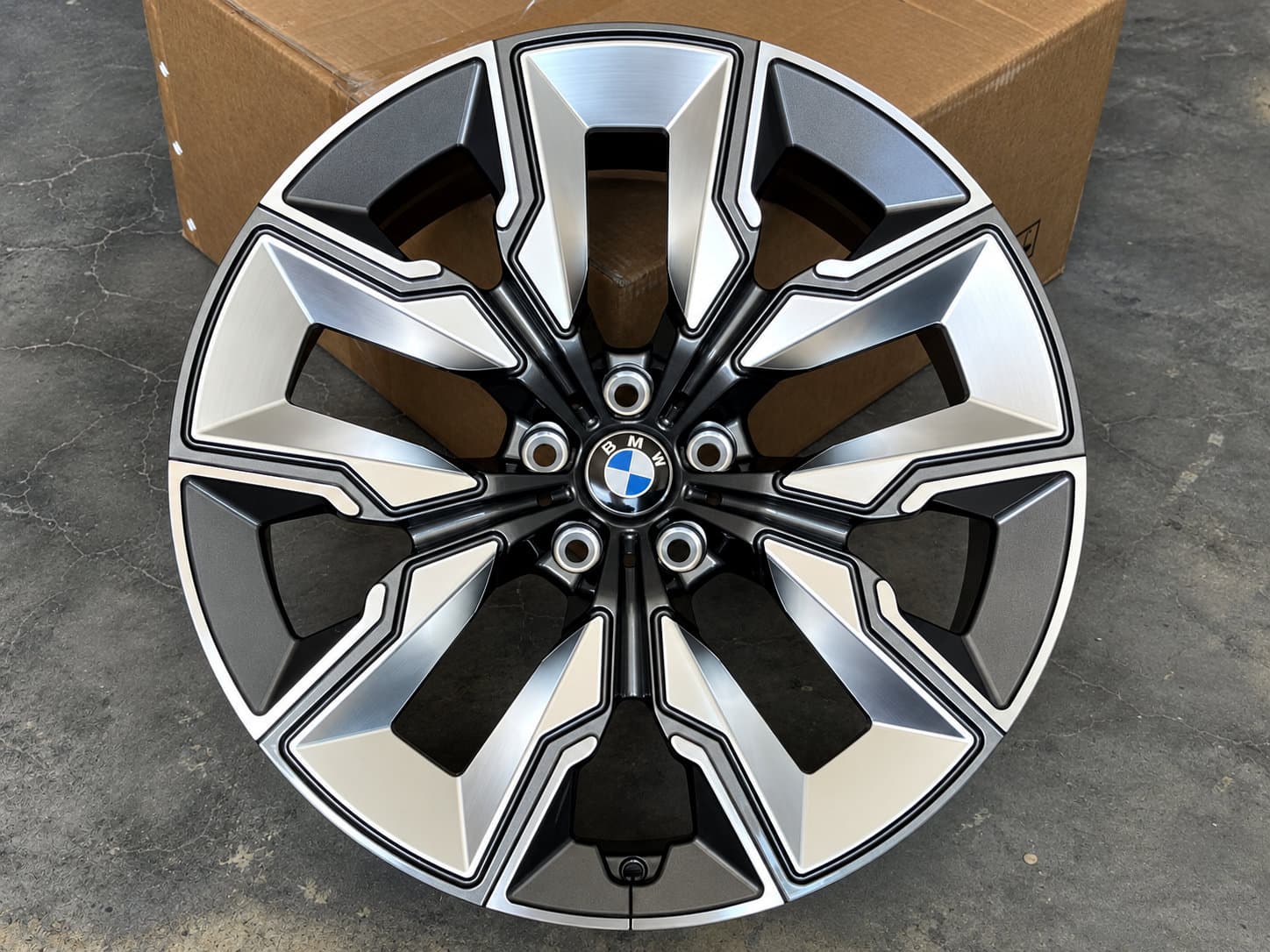 Кованые диски BMW 7-Series R20 — AW-2245-1, фото 1