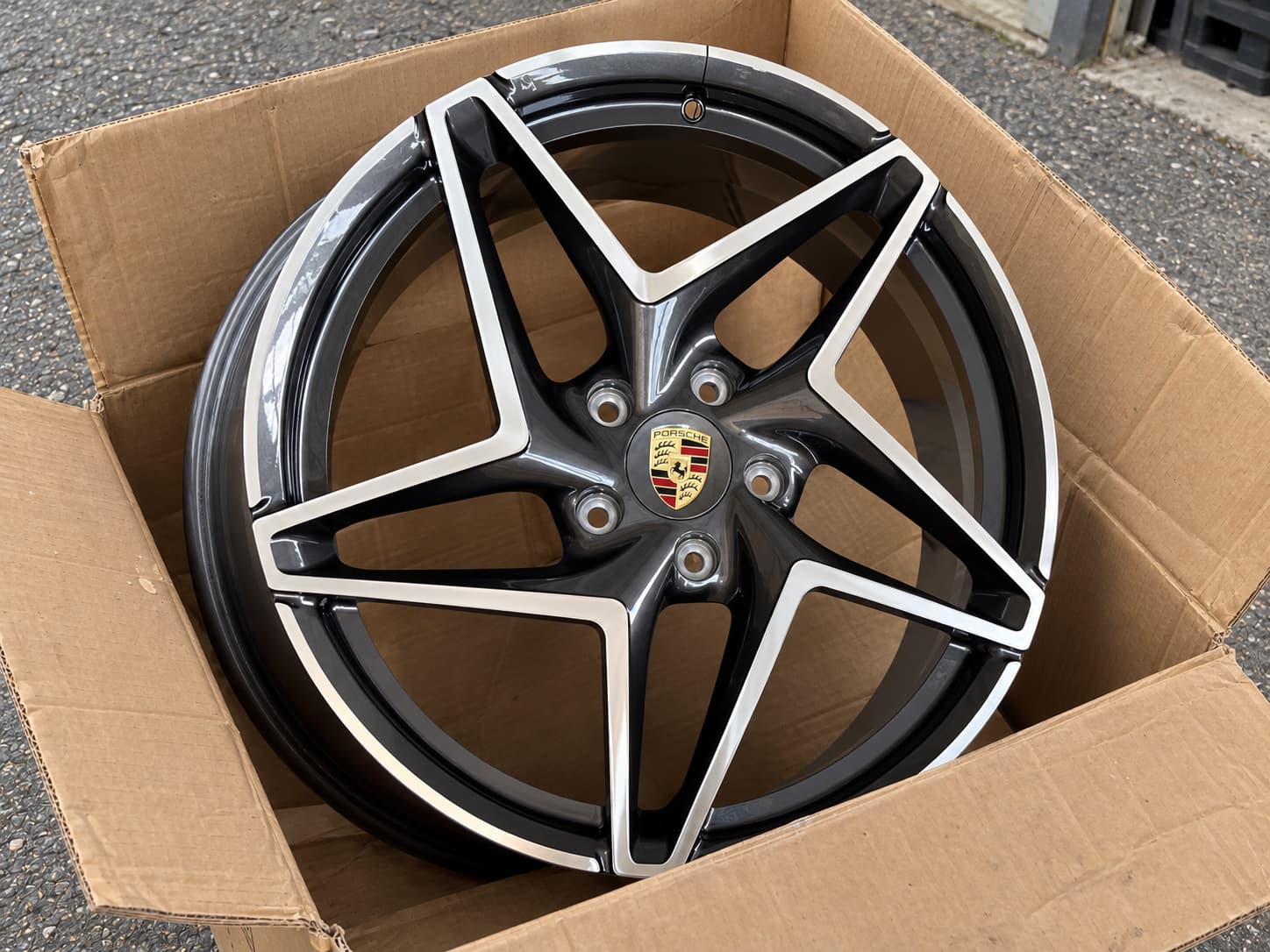 Кованые диски Porsche Panamera R21 — AW-458, фото 1