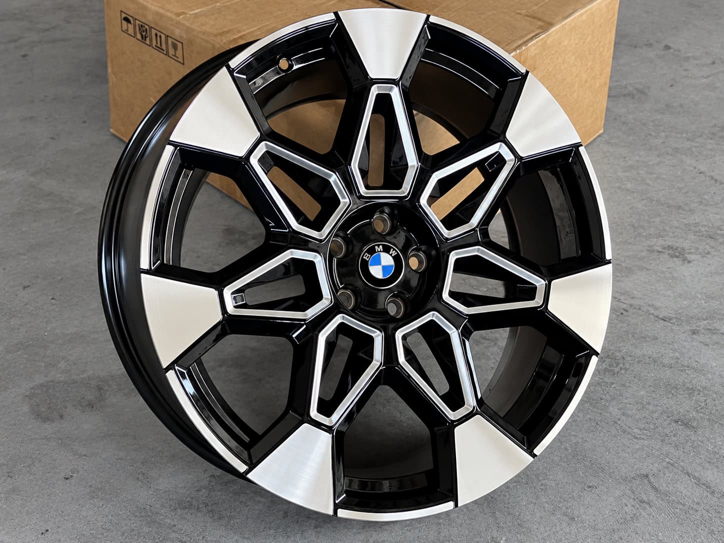 Кованые диски BMW X7 R22 — AW-107, фото 2